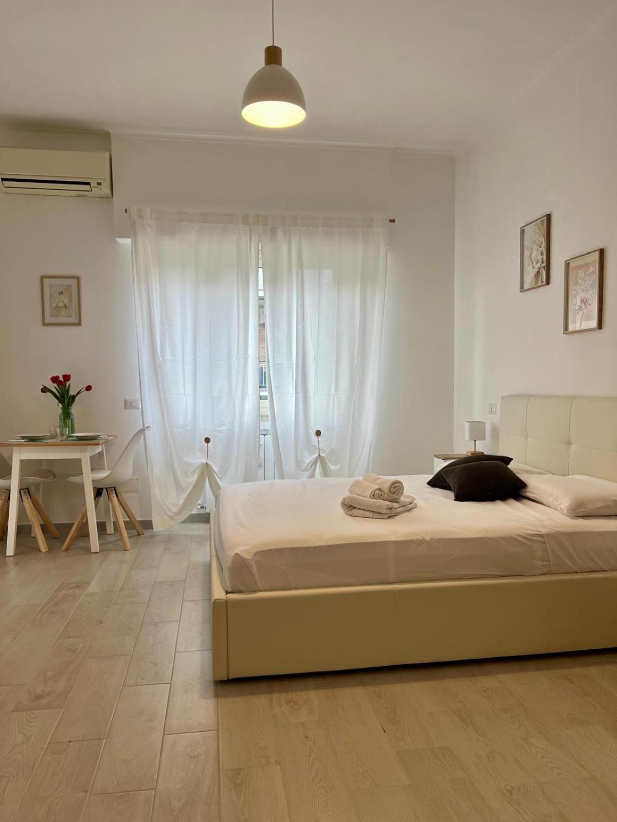 روما Augusto'S House B&B الغرفة الصورة